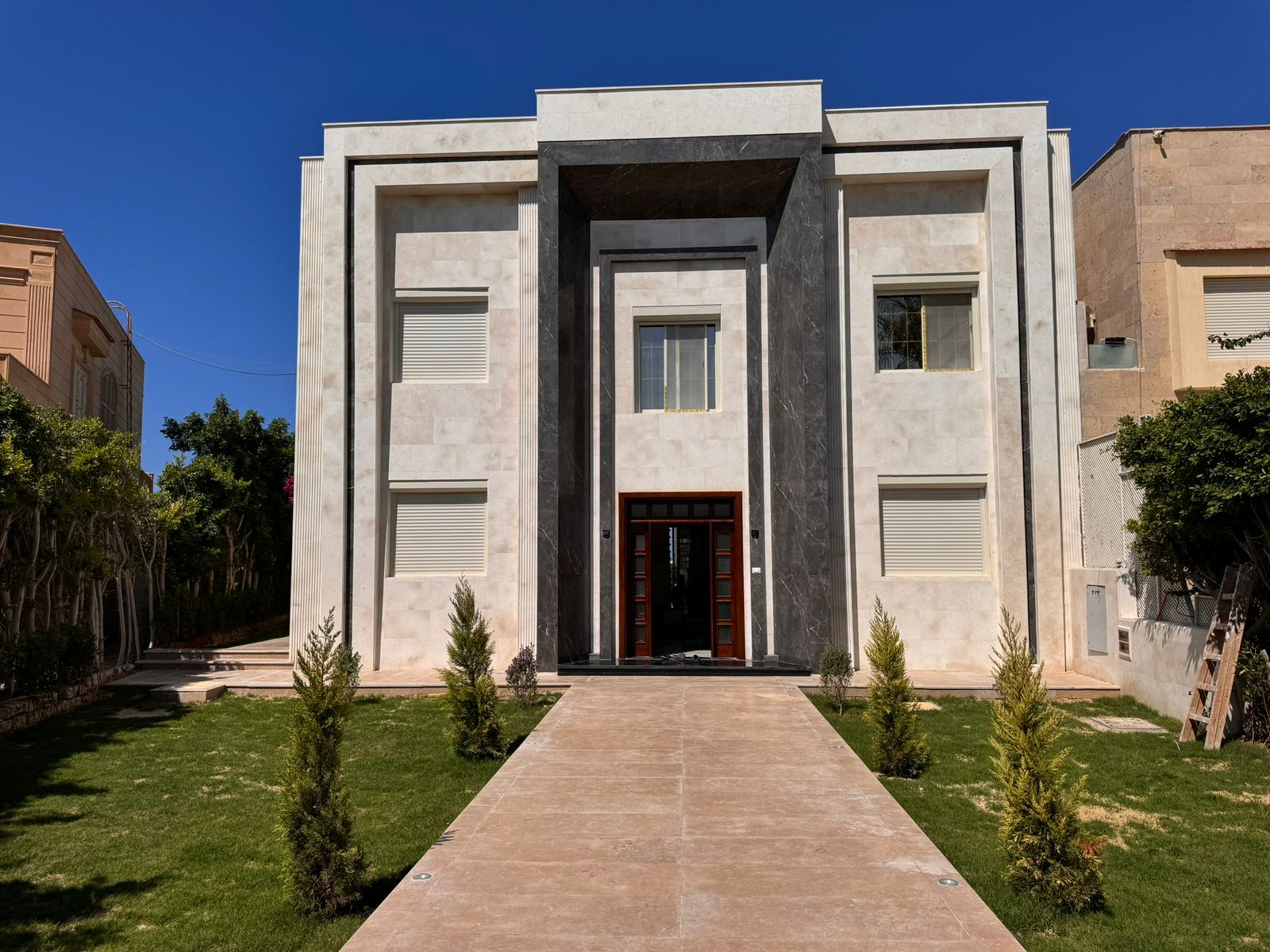 للايجار فيلا الجوهرة معدلة مارينا 5 فينيسيا كود 42
